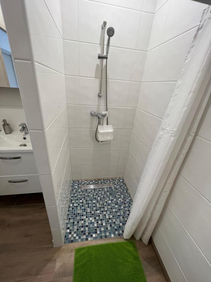 Appartement Renove A 15 Min De Lyon Saint-Fons المظهر الخارجي الصورة